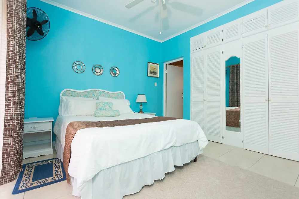 New Kingston Apt At Wellington Cove Enfield 3*,  Jamaïque